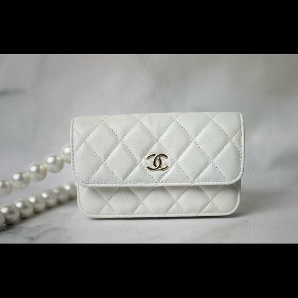 CHANEL WALLET ON CHAIN